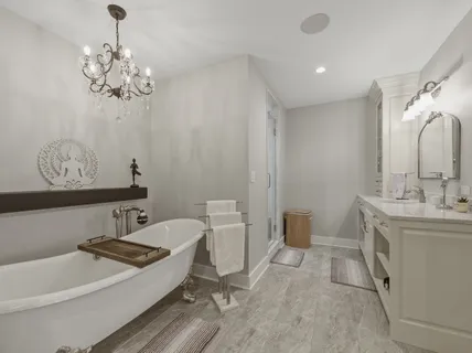 $2,490,000 | 2323 West Fairview Avenue, Johnsburg, IL 60051