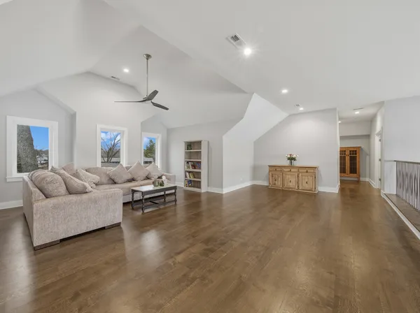 $2,790,000 | 2323 West Fairview Avenue, Johnsburg, IL 60051