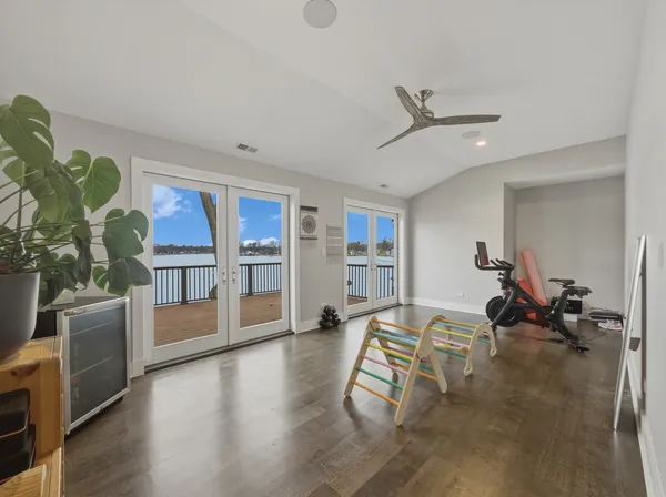 $2,790,000 | 2323 West Fairview Avenue, Johnsburg, IL 60051