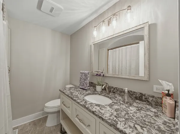 $2,790,000 | 2323 West Fairview Avenue, Johnsburg, IL 60051