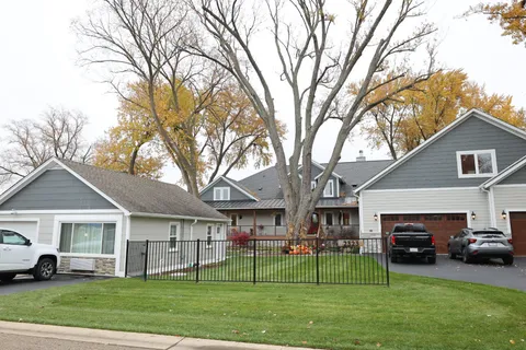 $2,490,000 | 2323 West Fairview Avenue, Johnsburg, IL 60051