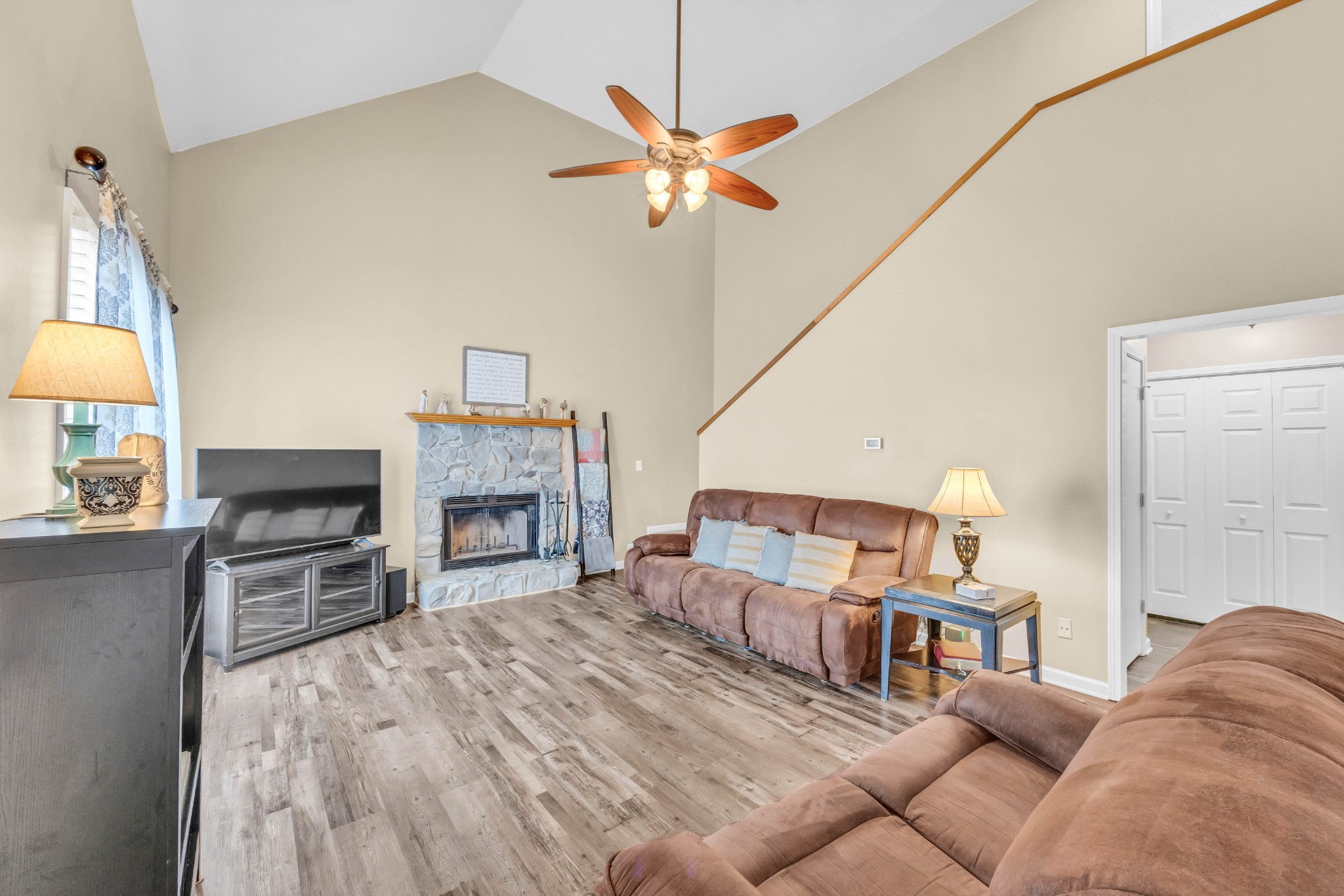 110 Sandi's Lane Palmyra, TN 37142 - Photo 7 of 43 Gallery Image 7