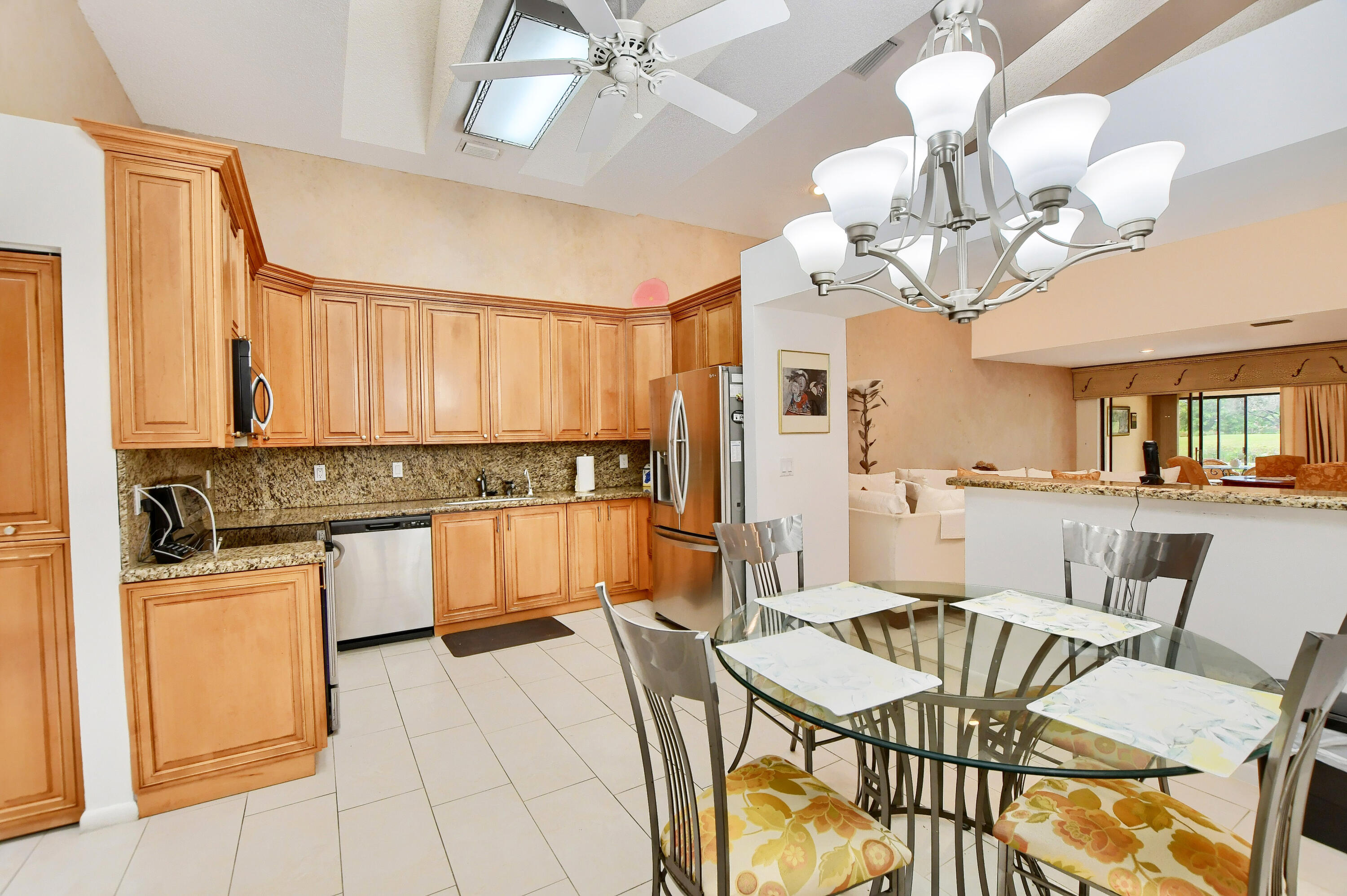 20108 Waters Edge Drive, Unit 602 Boca Raton, FL 33434 - Photo 12 of 59 Kitchen