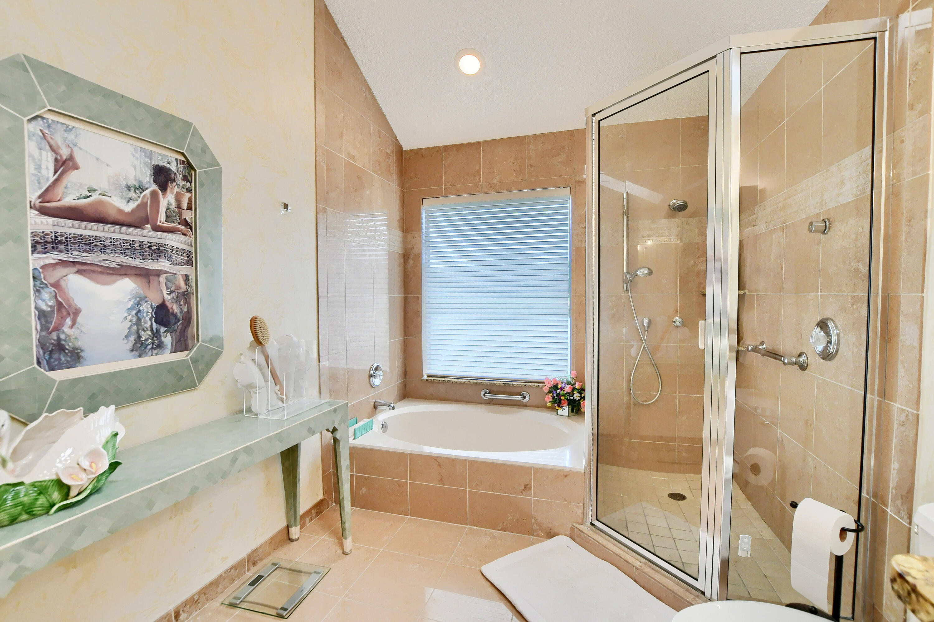 20108 Waters Edge Drive, Unit 602 Boca Raton, FL 33434 - Photo 19 of 59 Primary bath
