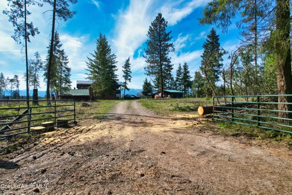 $585,000 | 260 Rustic Lane, Bonners Ferry, ID 83805
