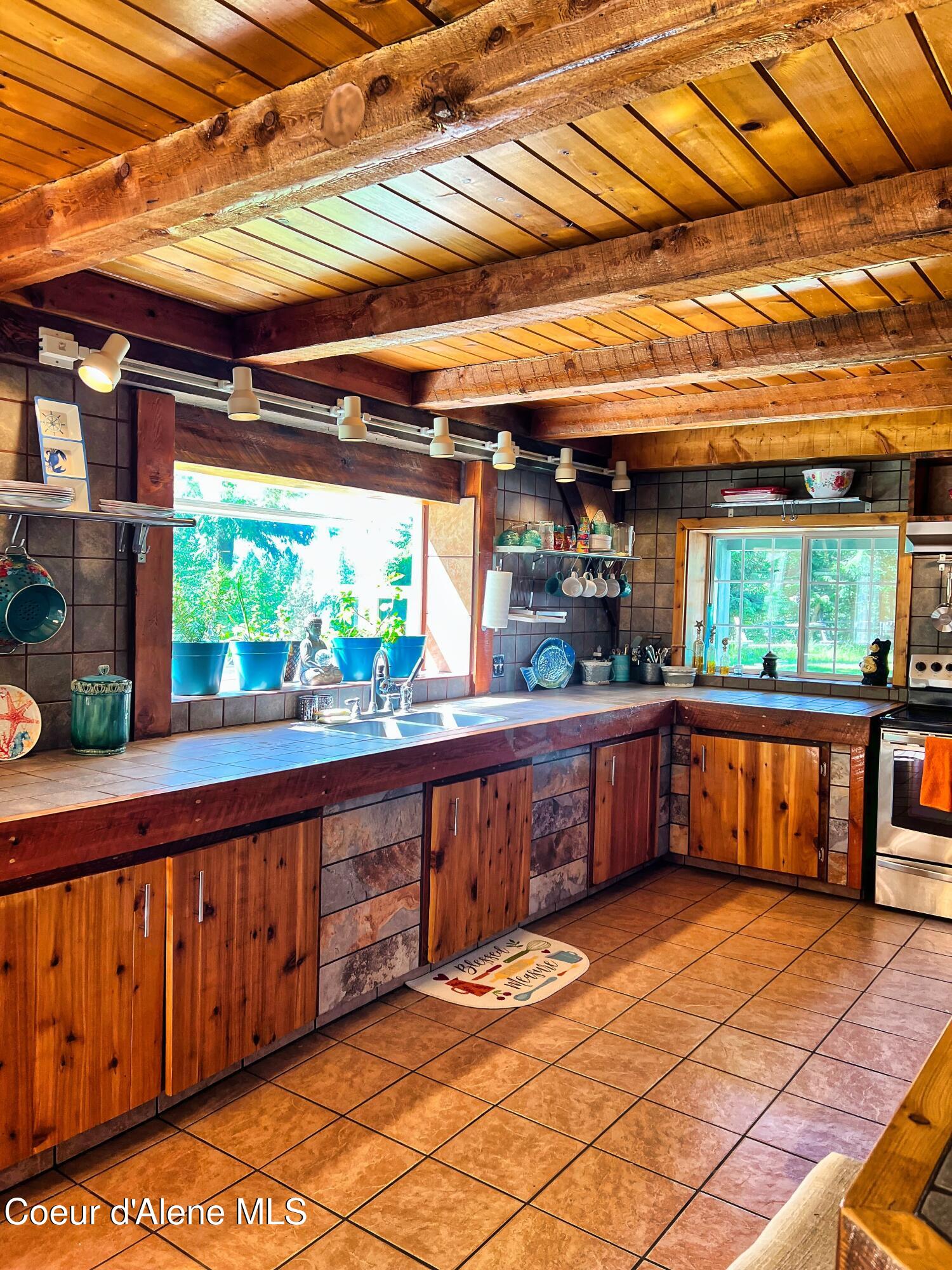 260 Rustic Lane Bonners Ferry, ID 83805 - Photo 16 of 29 IMG_3575