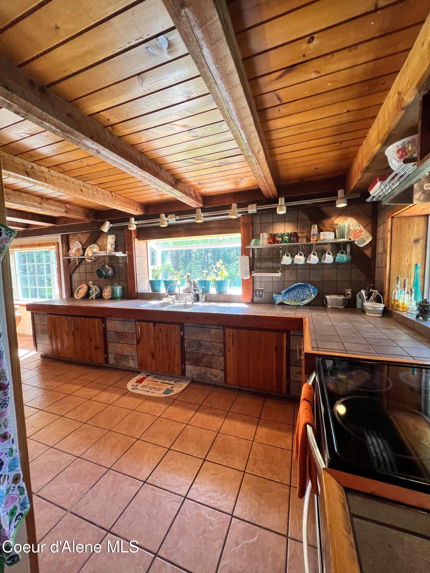 260 Rustic Lane Bonners Ferry, ID 83805 - Photo 17 of 29 IMG_3577