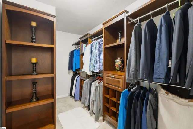 $410,000 | 3 Old Tree Court, Simpsonville, SC 29681