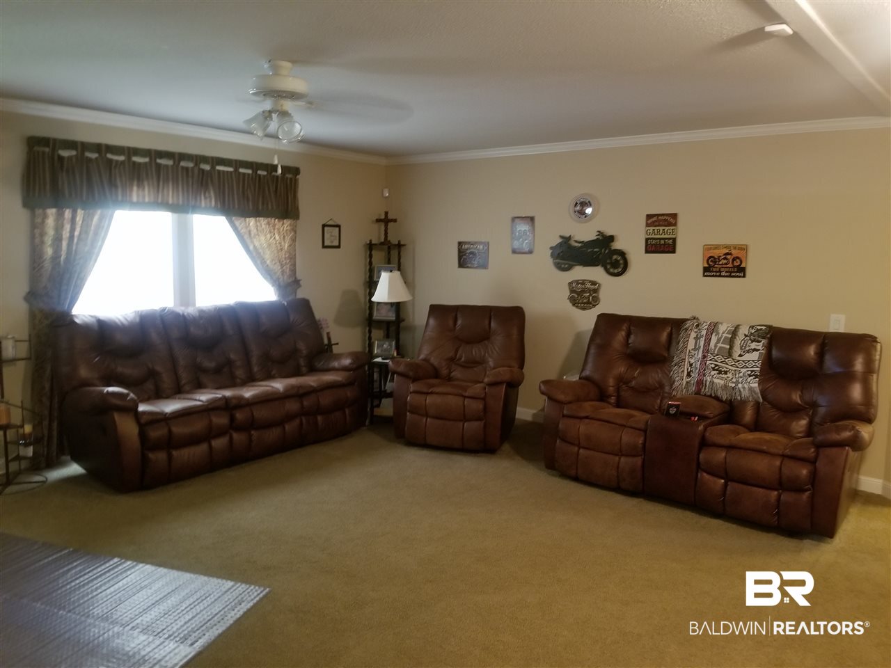 10736 Christopher Lane Semmes, AL 36575 - Photo 4 of 33