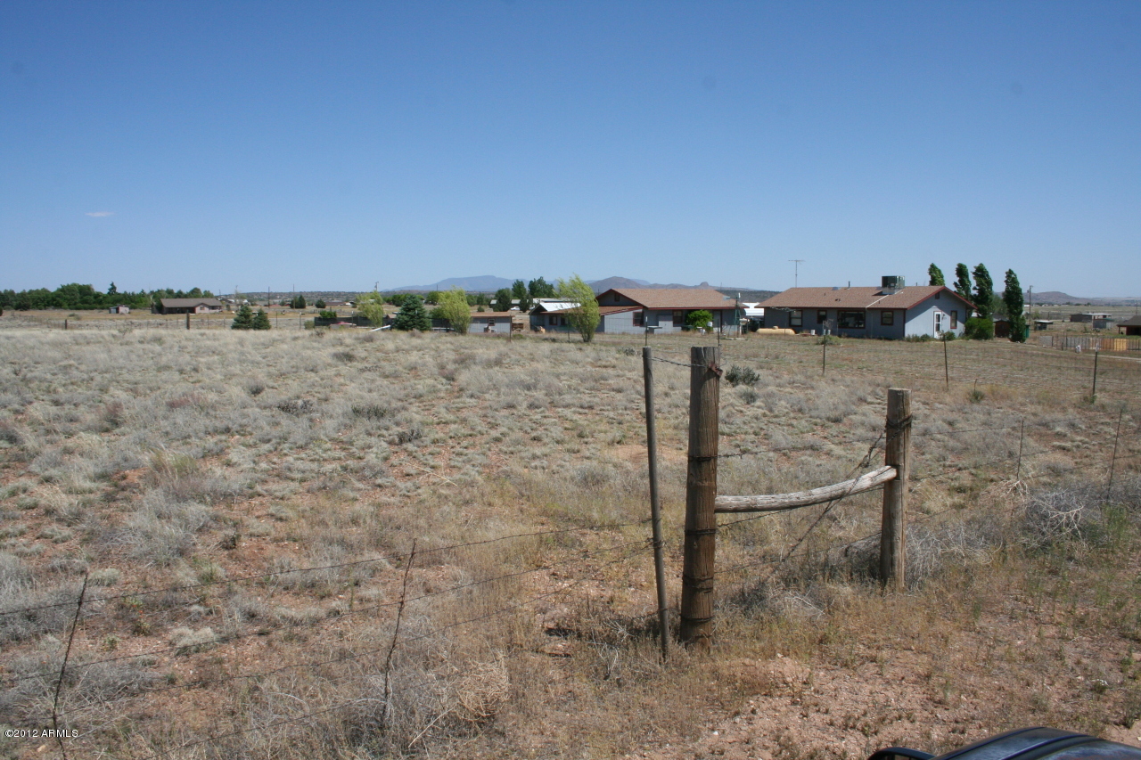 25355 North Patricia Road, Unit NONE Paulden, AZ 86334 - Photo 2 of 5 IMG_8836