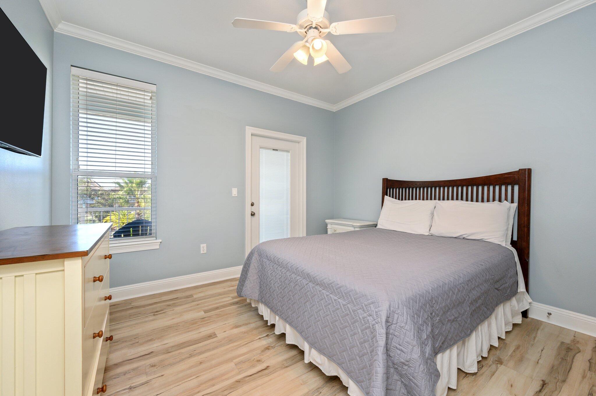 223 Grand Key Loop East Destin, FL 32541 - Photo 44 of 75 3rd Level Bedroom (1 of 3)