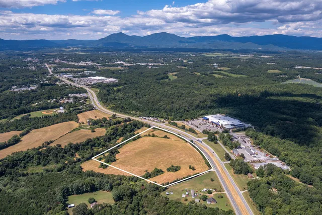 $1,500,000 | 1683 East Lynchburg Salem Turnpike, Bedford, VA 24523