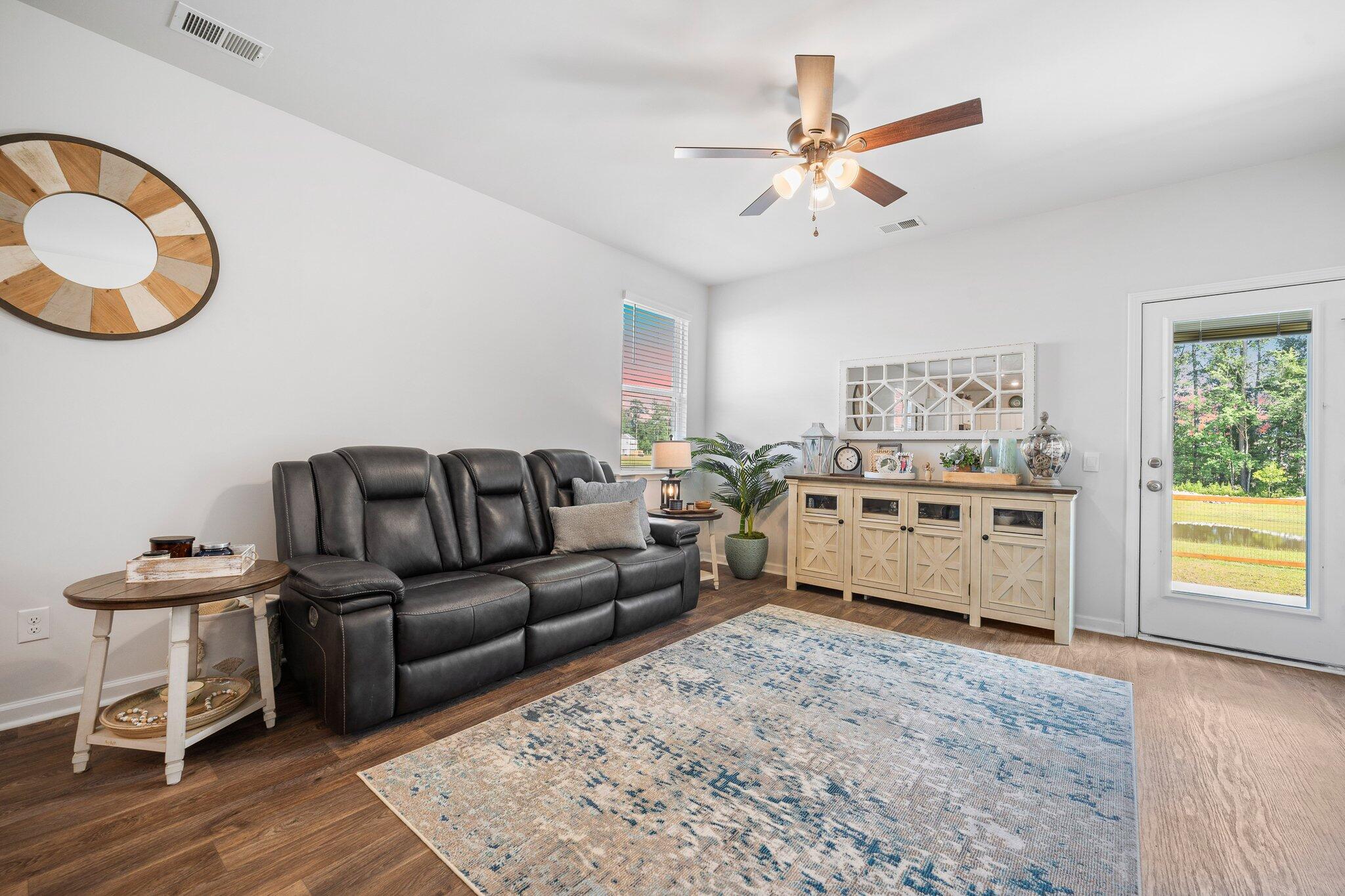 133 Ivory Shadow Road Summerville, SC 29486 - Photo 11 of 33 11-web-or-mls-BARCLAY MEDIA CO v2-13