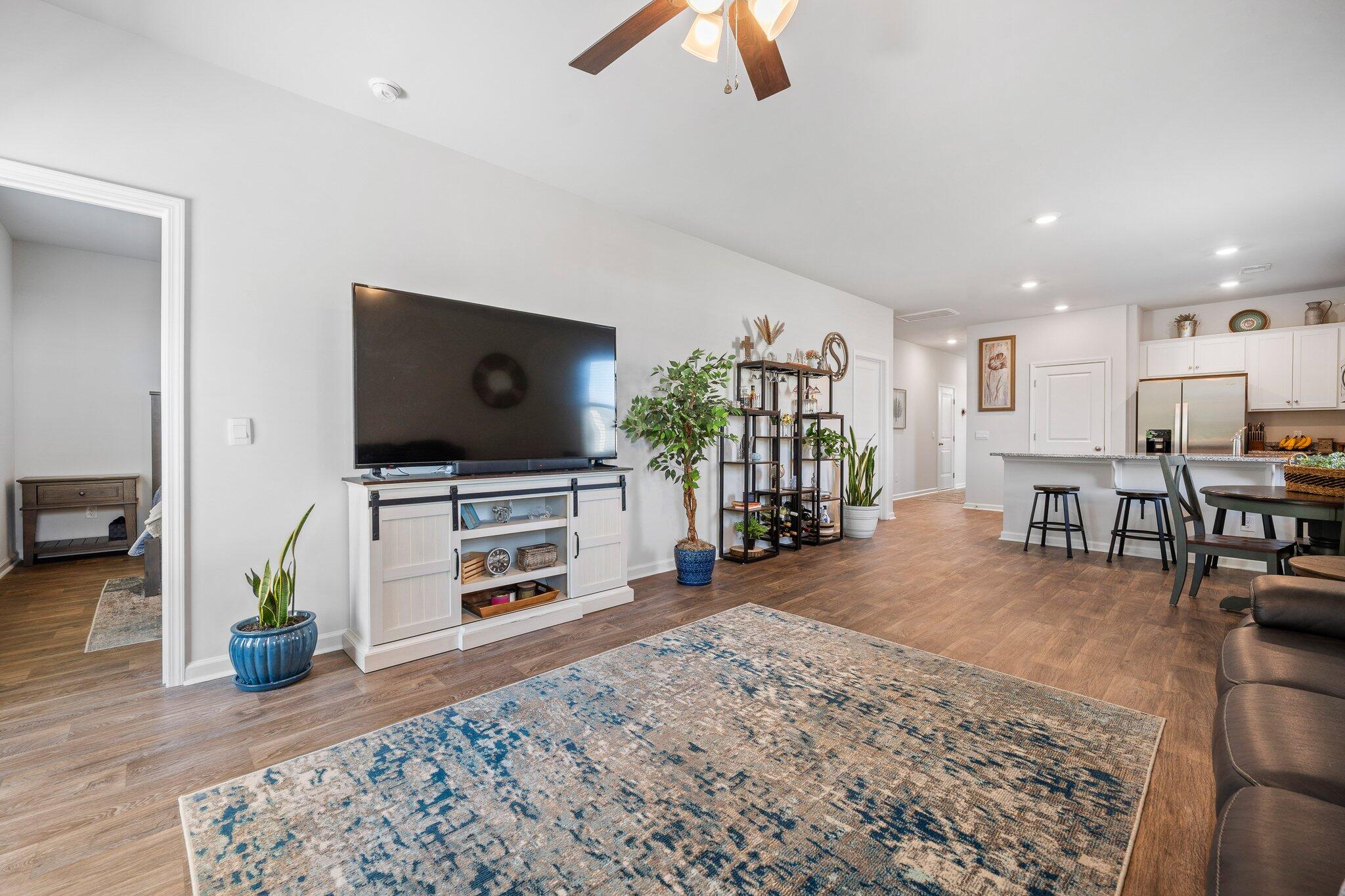 133 Ivory Shadow Road Summerville, SC 29486 - Photo 13 of 33 13-web-or-mls-BARCLAY MEDIA CO v2-15 - C