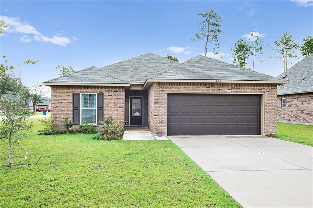 645 Fairfield Loop Slidell, LA 70458 - Photo 1 of 11 Gallery Image 1