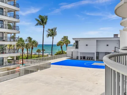 $570,000 | 5401 Collins Avenue, Unit 107, Miami Beach, FL 33140