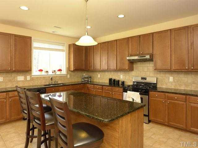 536 Front Ridge Drive Cary, NC 27519 - Photo 9 of 16 Kitchen