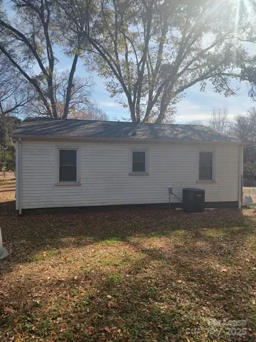 $1,350 | 80 Wade Street, Belmont, NC 28012