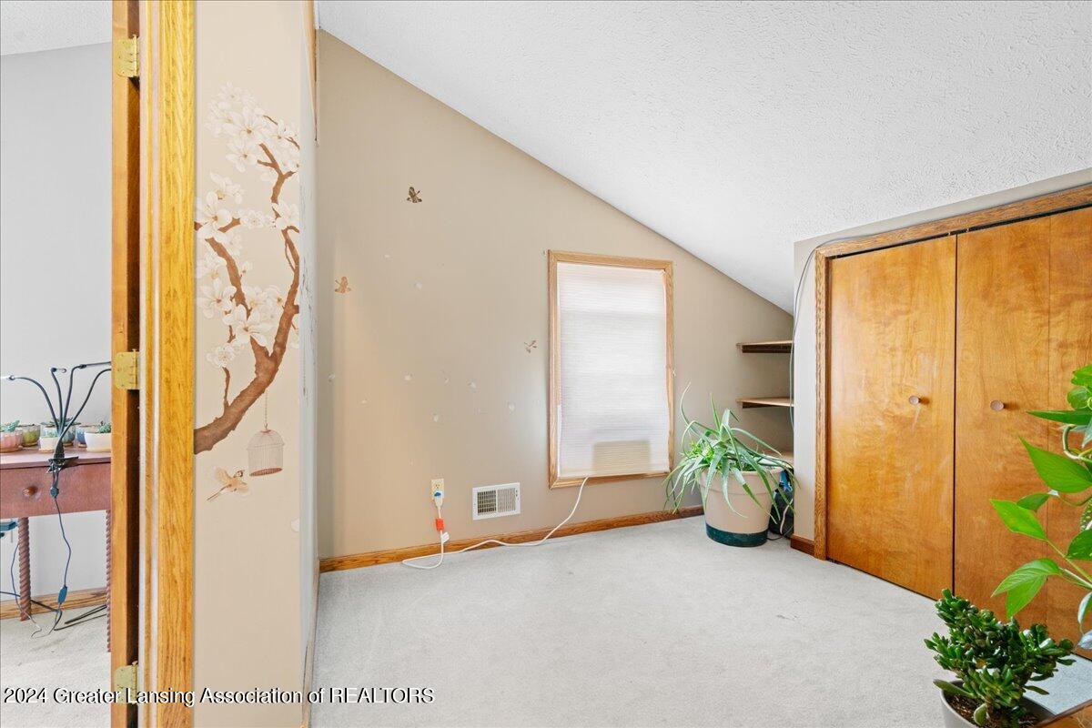 1528 Rabbit Ridge Charlotte, MI 48813 - Photo 24 of 52 50-Media Jett - 19