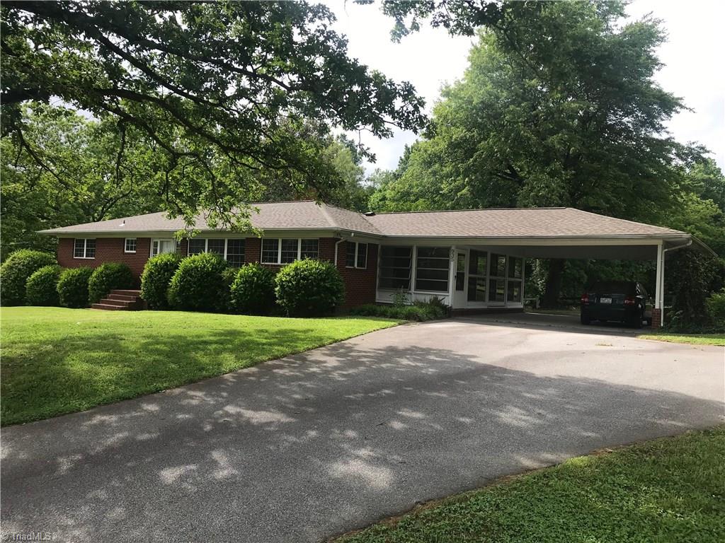 935 Liberty Road High Point, NC 27263 - Photo 2 of 28 Gallery Image 2