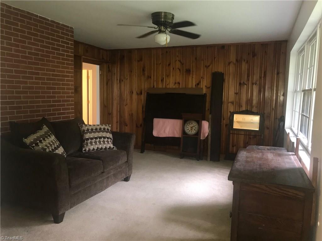 935 Liberty Road High Point, NC 27263 - Photo 11 of 28 Gallery Image 11