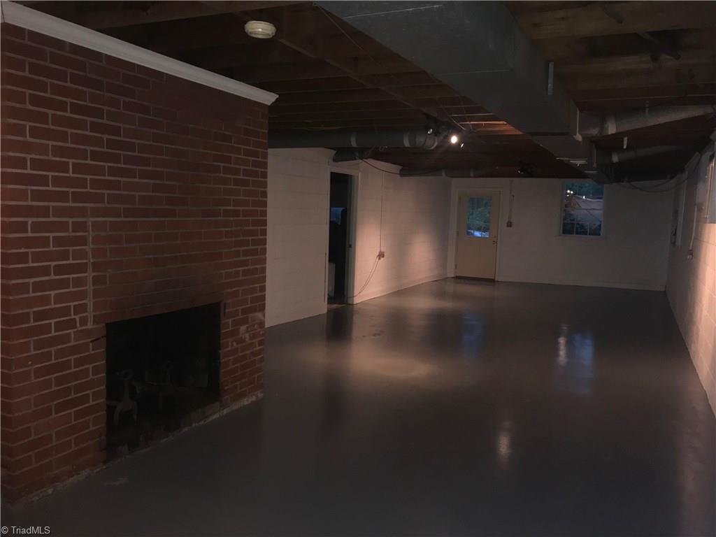 935 Liberty Road High Point, NC 27263 - Photo 24 of 28 Gallery Image 24