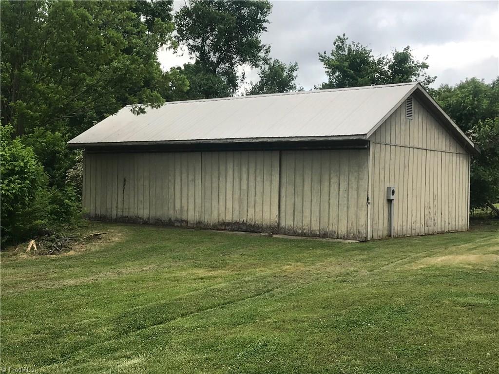 935 Liberty Road High Point, NC 27263 - Photo 28 of 28 Gallery Image 28