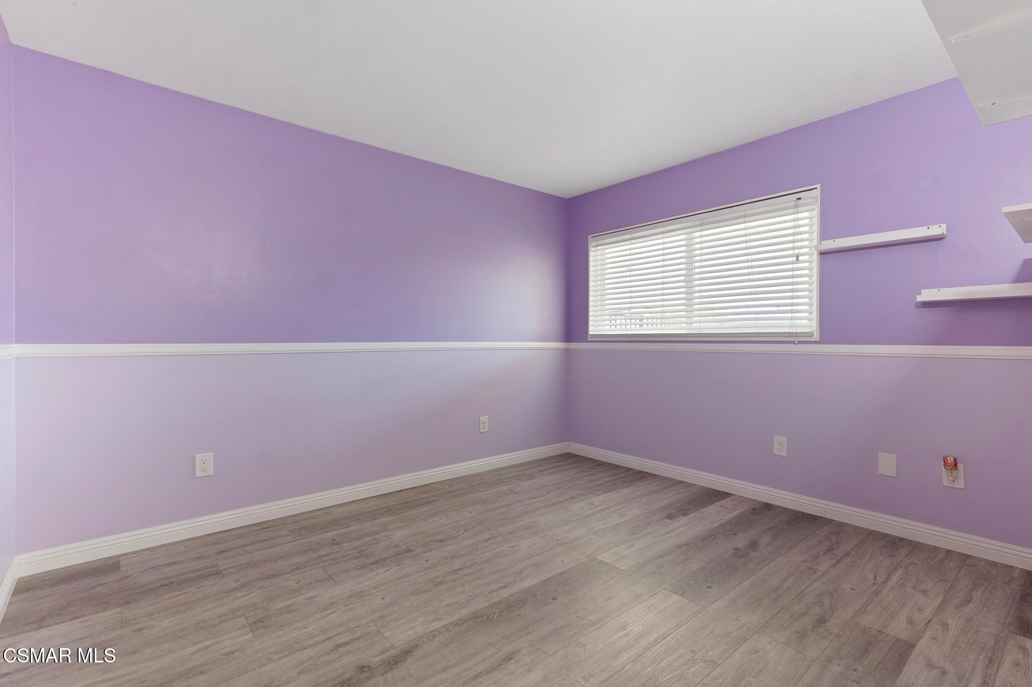 3235 Amarillo Avenue Simi Valley, CA 93063 - Photo 37 of 61 3235 Amarillo Ave - HsHProd-13