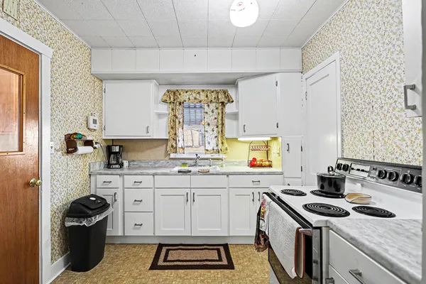 $139,900 | 304 Vass Avenue, Battle Creek, MI 49014