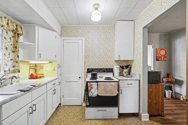 $139,900 | 304 Vass Avenue, Battle Creek, MI 49014