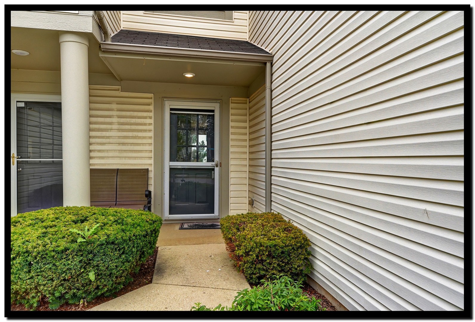 2553 Carrolwood Road Naperville, IL 60540 - Photo 2 of 21