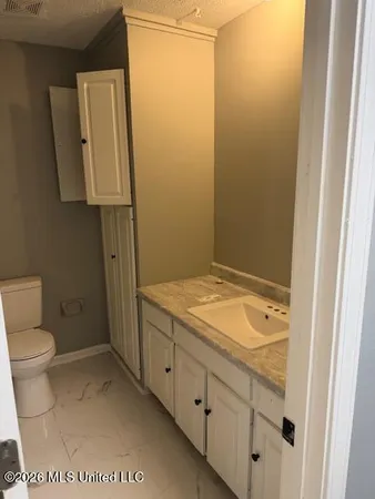 $128,000 | 144 Thousand Oaks Circle, Jackson, MS 39212
