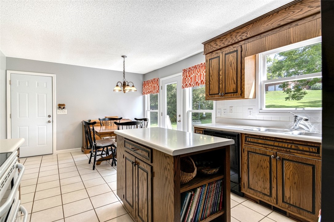 606 Dalton Road Seneca, SC 29678 - Photo 8 of 42 Gallery Image 8