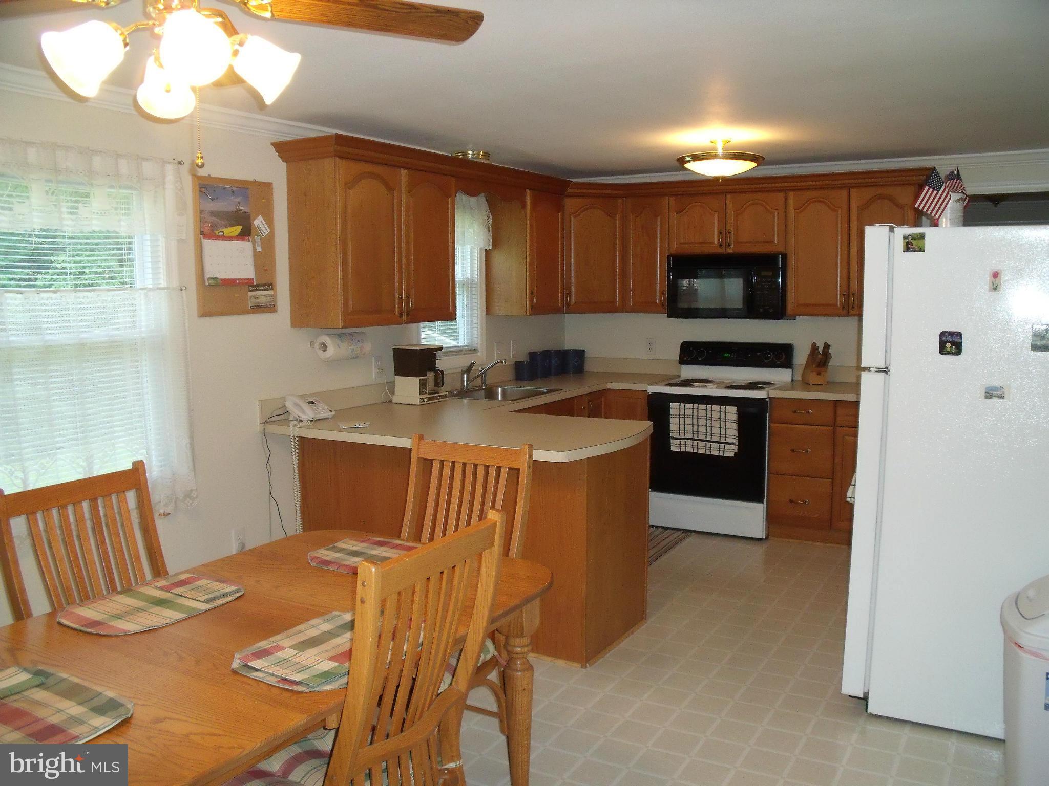 129 Eley Road Fredericksburg, VA 22406 - Photo 2 of 27 Kitchen
