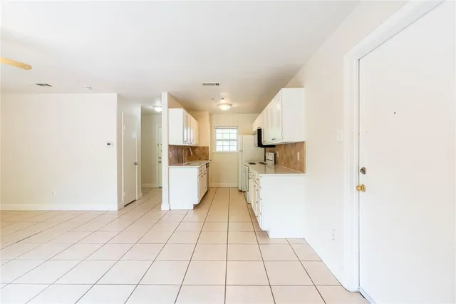 $1,500 | 2622 Foxcroft Lane, Garland, TX 75044