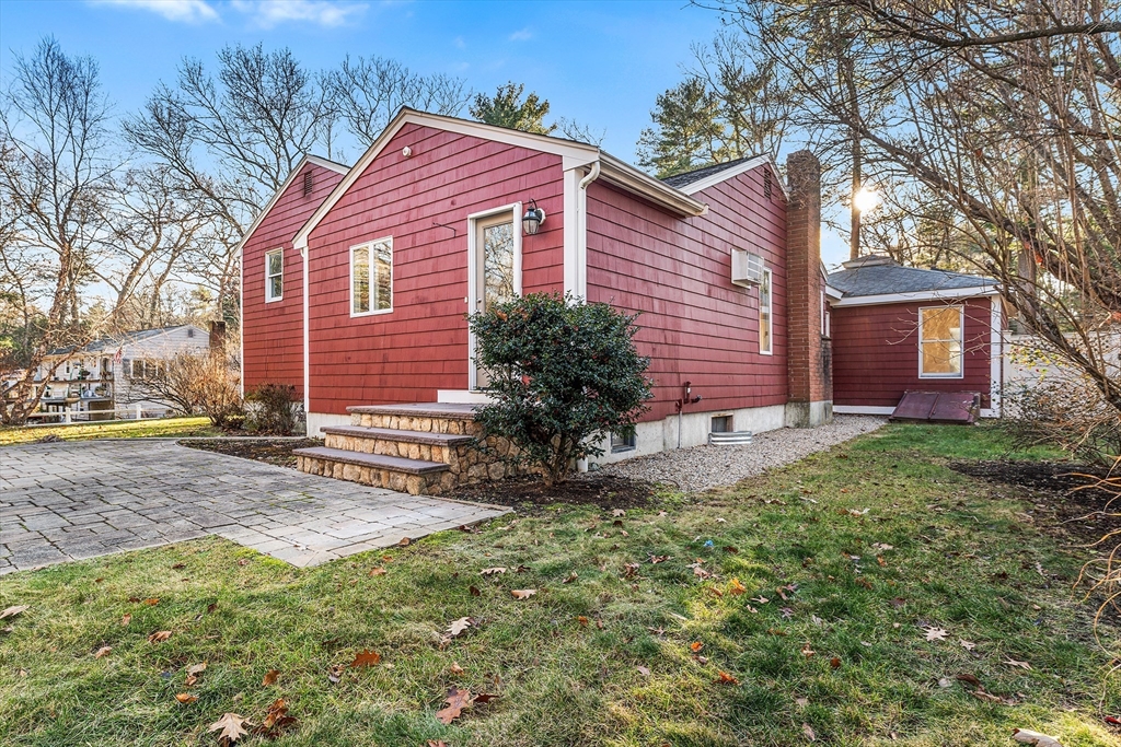 212 Mill Street Mansfield, MA 02048 - Photo 32 of 36