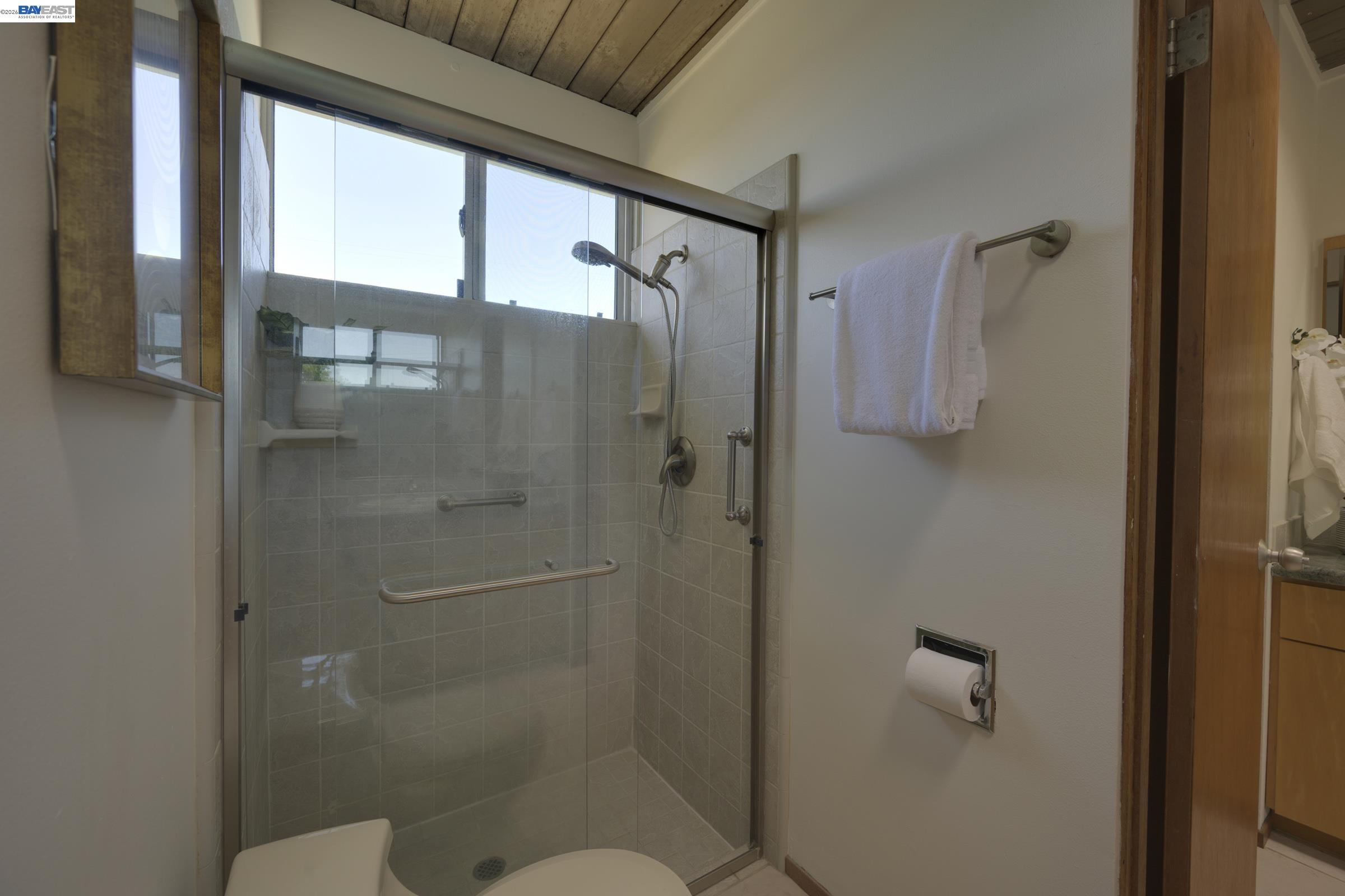 5354 Greenridge Road Castro Valley, CA 94552 - Photo 23 of 46