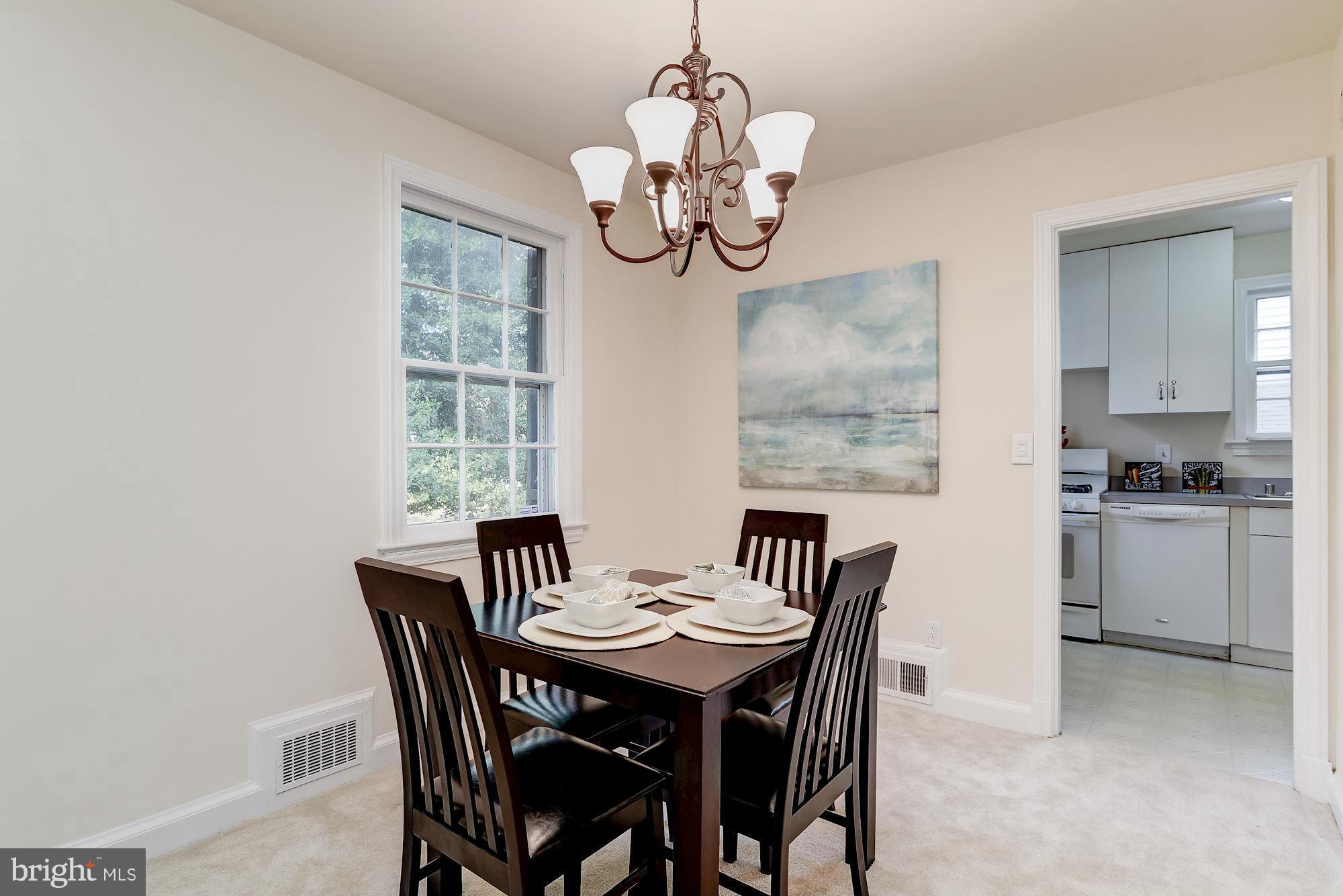 9313 Walden Road Silver Spring, MD 20901 - Photo 6 of 30 Dining Room