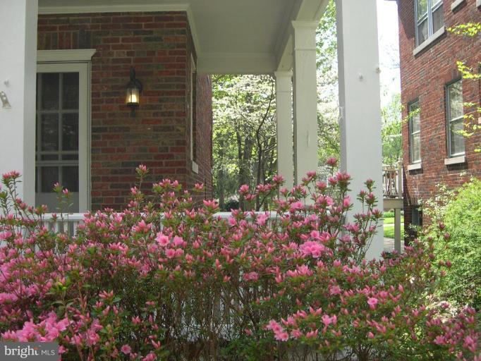 5318 Broad Branch Road Northwest Washington, DC 20015 - Photo 5 of 10 Exterior #2