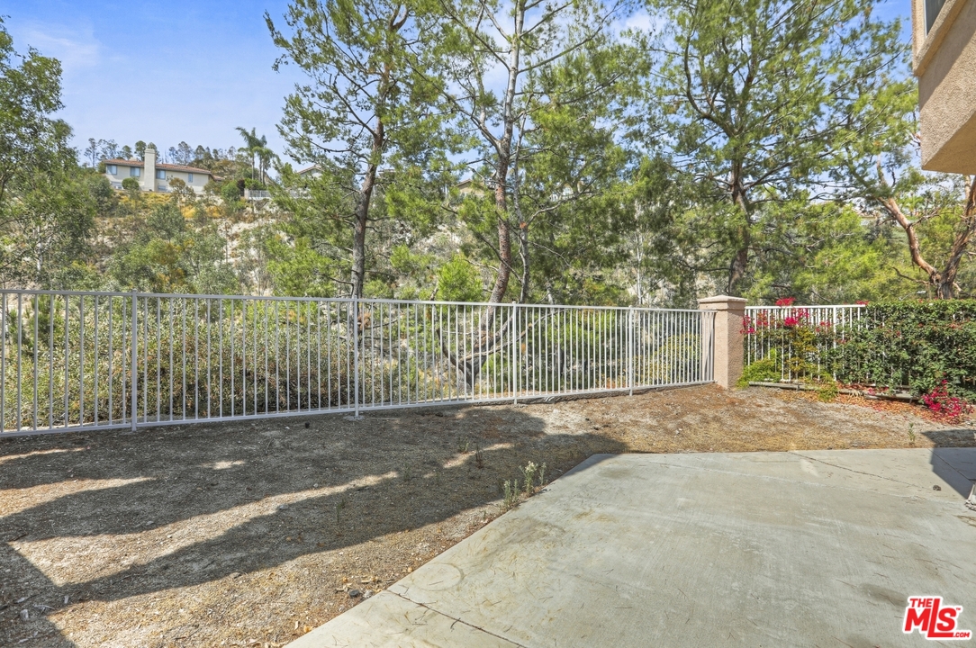 889 C. Amable Glendale, CA 91208 - Photo 38 of 51 a backyard of a house with lots of green space