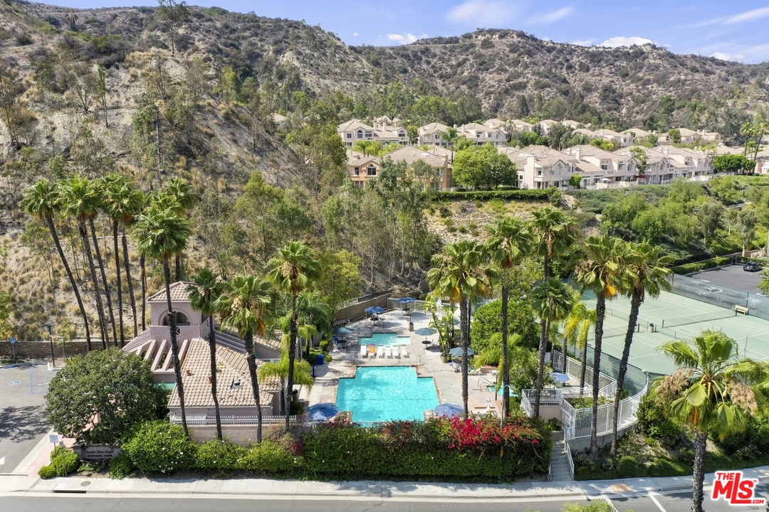 889 C. Amable Glendale, CA 91208 - Photo 50 of 51 an aerial view of residential houses with outdoor space and street view