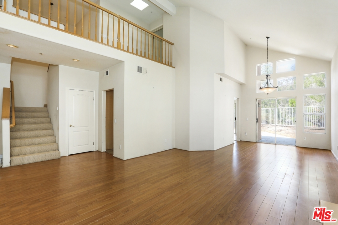 889 C. Amable Glendale, CA 91208 - Photo 10 of 51 a view of an entryway with wooden floor