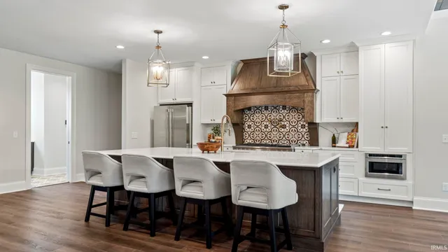 $1,649,900 | 447 Basalt Drive, Huntertown, IN 46748