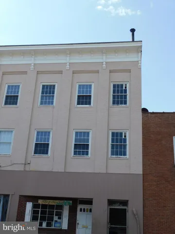 $1,350 | 113 West Boscawen Street, Unit 3, Winchester, VA 22601