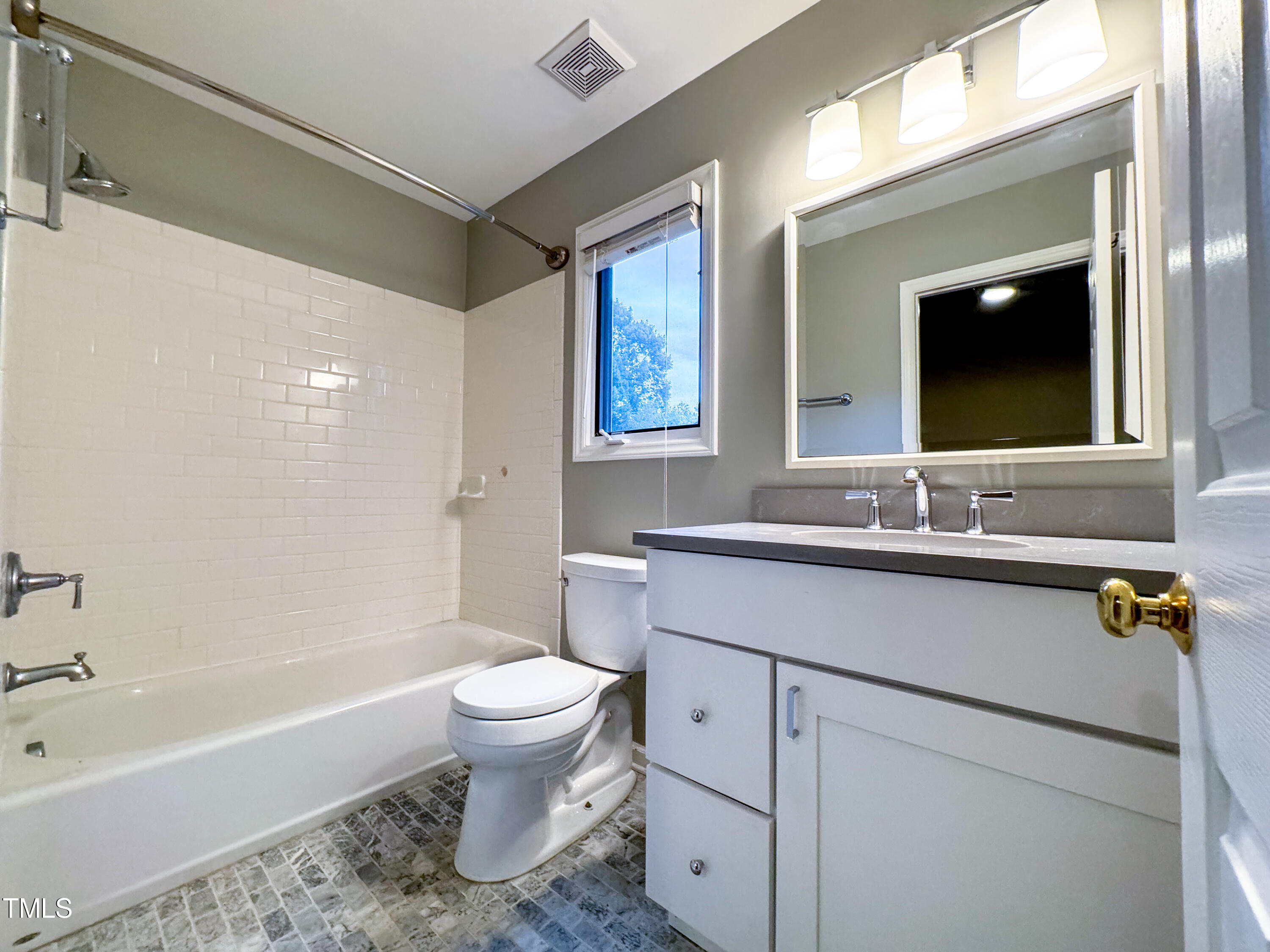 4221 Sunscape Lane Raleigh, NC 27613 - Photo 13 of 29 IMG_7238