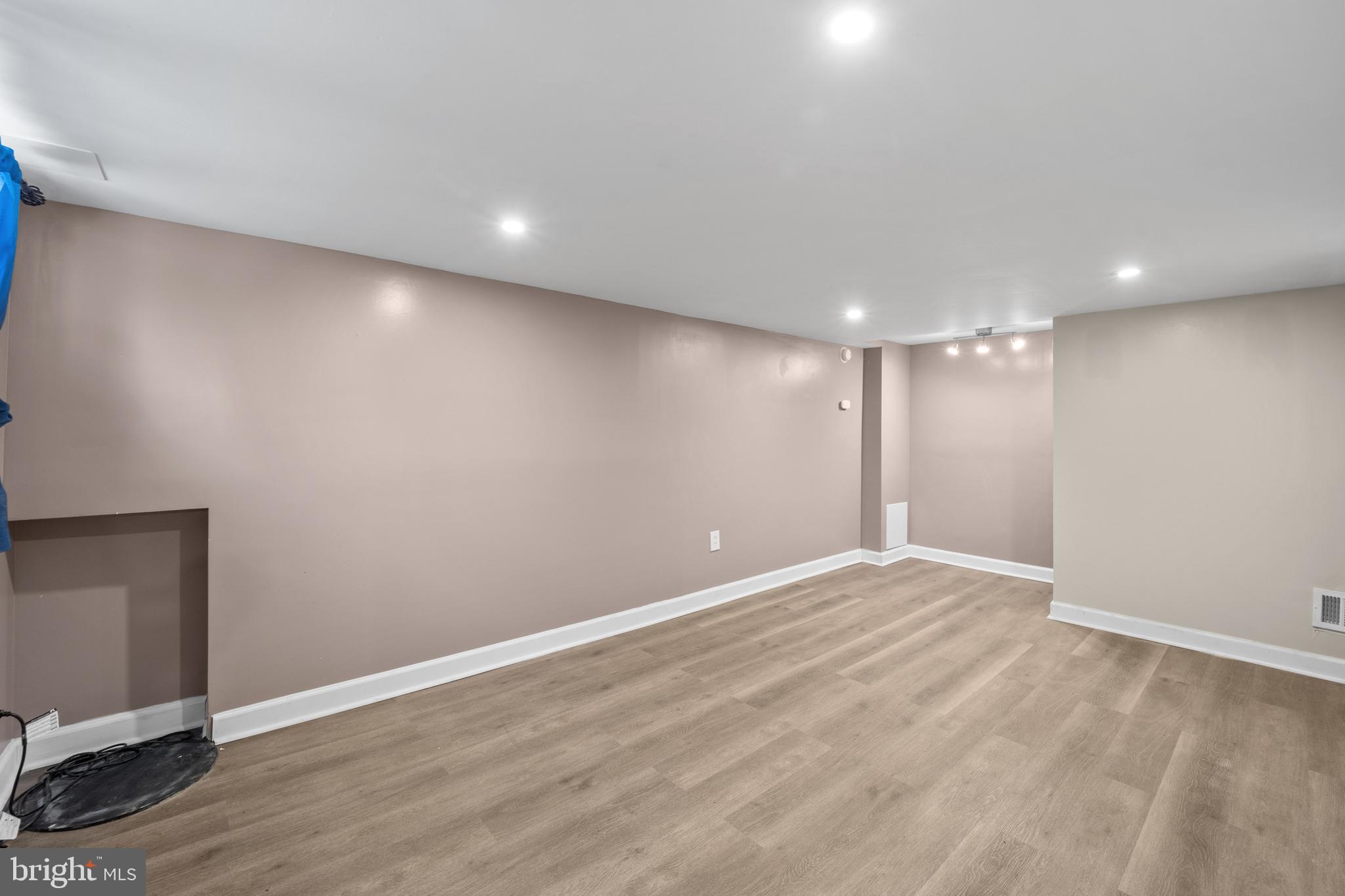 816 Laurel Road Yeadon, PA 19050 - Photo 29 of 35