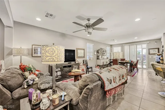 $524,900 | 2125 Emyvale Court, Henderson, NV 89044