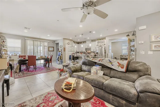 $524,900 | 2125 Emyvale Court, Henderson, NV 89044