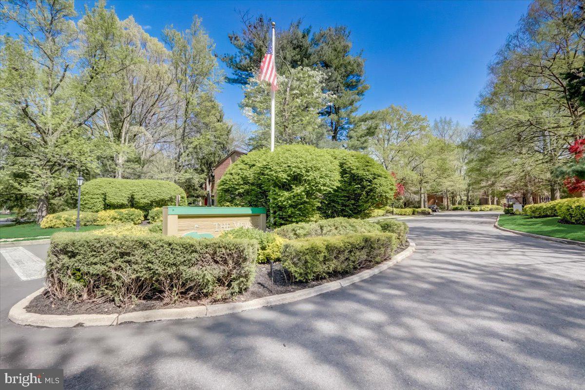 203 Cypress Point Circle Mount Laurel, NJ 08054 - Photo 2 of 20