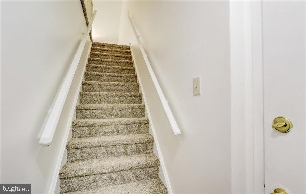 203 Cypress Point Circle Mount Laurel, NJ 08054 - Photo 3 of 20